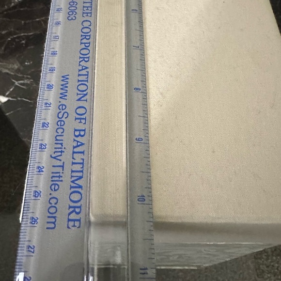 Hallmark Keepsake card keeper/organizer - Picture 6 of 8